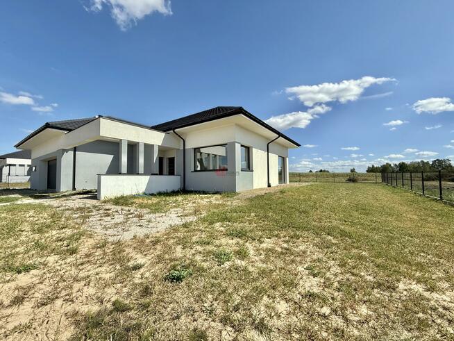 Dom Niedźwiedź gm. Strawczyn