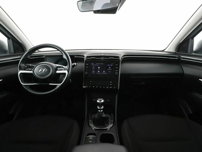 Hyundai Tucson mHEV klima auto kamera i czujniki parkowania virtual cocpit