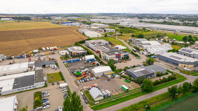 Plac, hala magazynowa, pom. soc.-biur. w Rusocinie