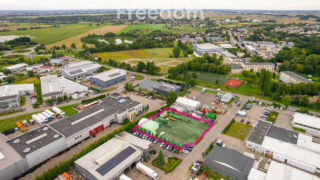 Plac, hala magazynowa, pom. soc.-biur. w Rusocinie