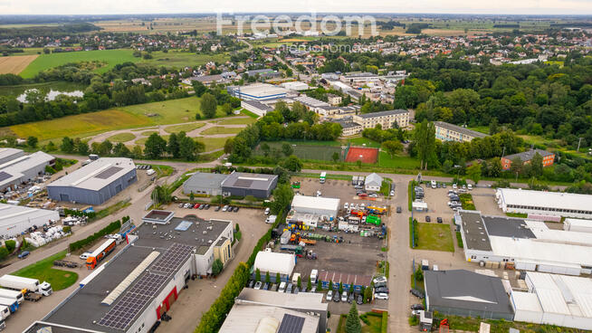 Plac, hala magazynowa, pom. soc.-biur. w Rusocinie