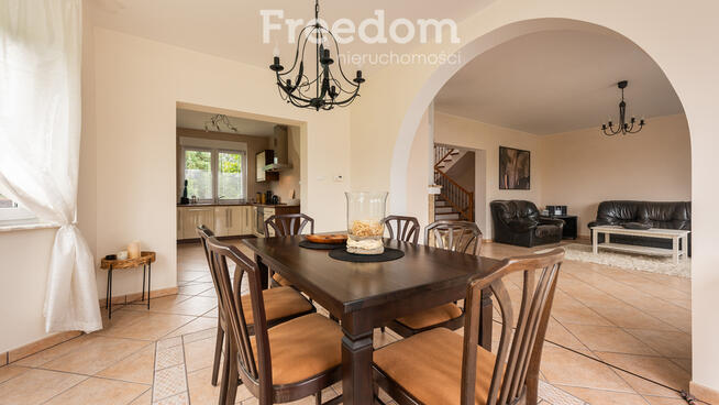 Dom gotowy do wprowadzenia – 10 arów zieleni