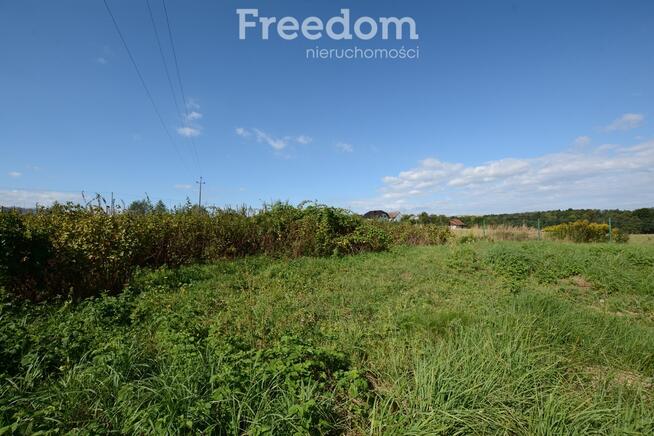 Ogrodzona działka z mediami