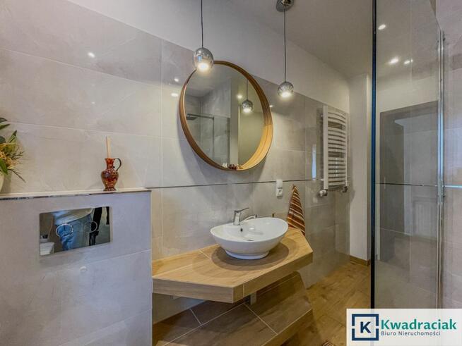 Dom Besko, Hrabeńska