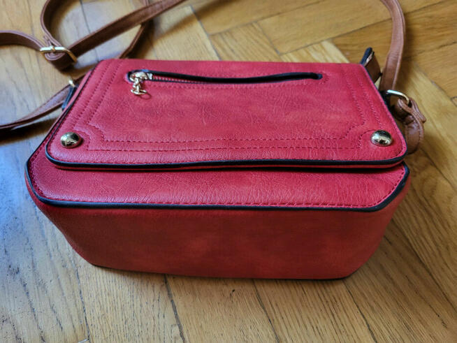 Torebka listonoszka Czerwona - Stan BDB.