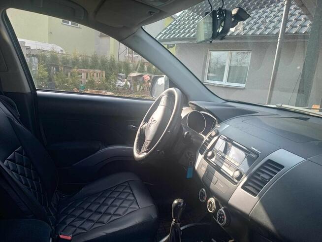 Mitsubishi Outlander 2.4 manual+lpg, Zamiana