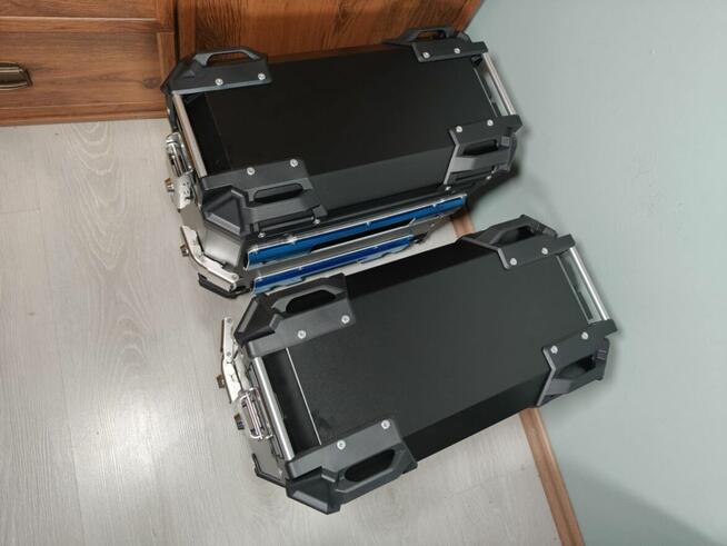 ALUMINIOWE kufry motocyklowe boczny CZARNY 2x48L uniwersalne