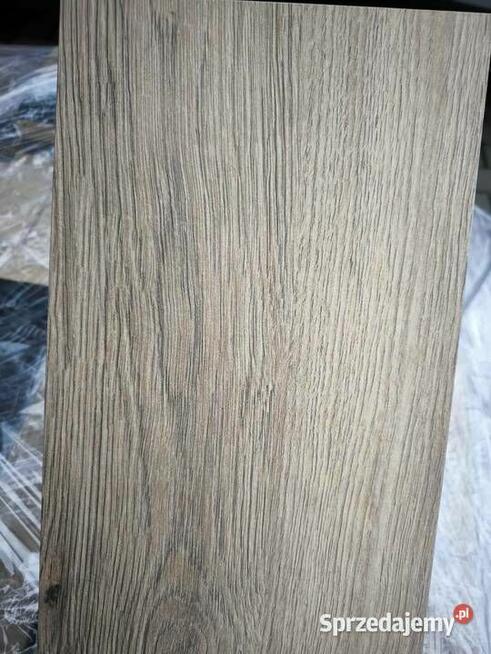 Gres drewnopodobny Taiga Brown matowy 120x20x1 cm