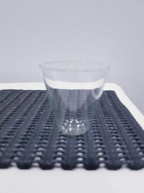 Zestaw starych stożkowych kieliszków vintage