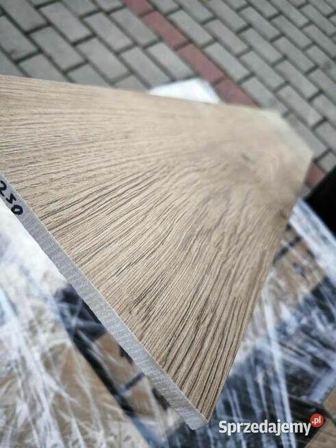 Gres drewnopodobny Taiga Brown matowy 120x20x1 cm