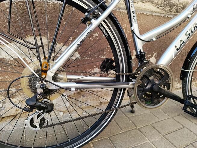 Rower La Strada Comfort Bike 28 - Super Stan, srebrny