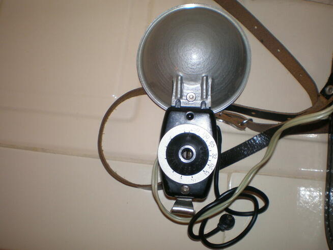 Sprzedam lampę błyskową czajka, używaną, stan dobry.