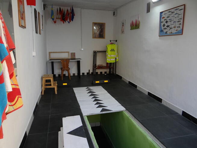 Garaż z kanałem po kapitalnym remoncie sprzedam .