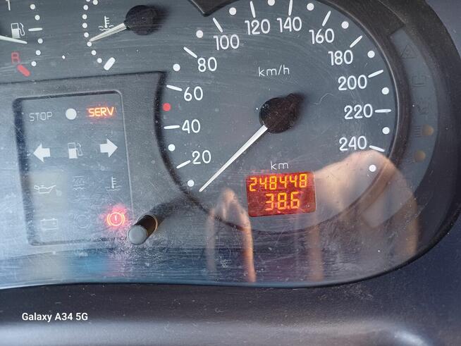 Renault Thalia 1.4 benzyna 2004r