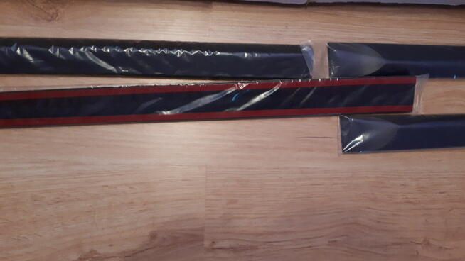 Listwy do auta uniwersalne zewnętrznie