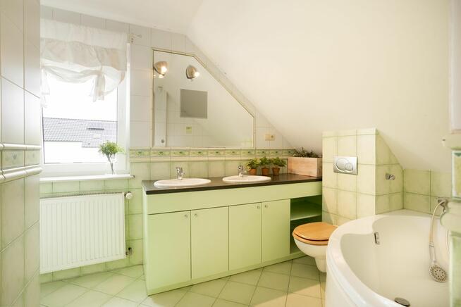 Dom w Suchym Lesie w spokojnej okolicy