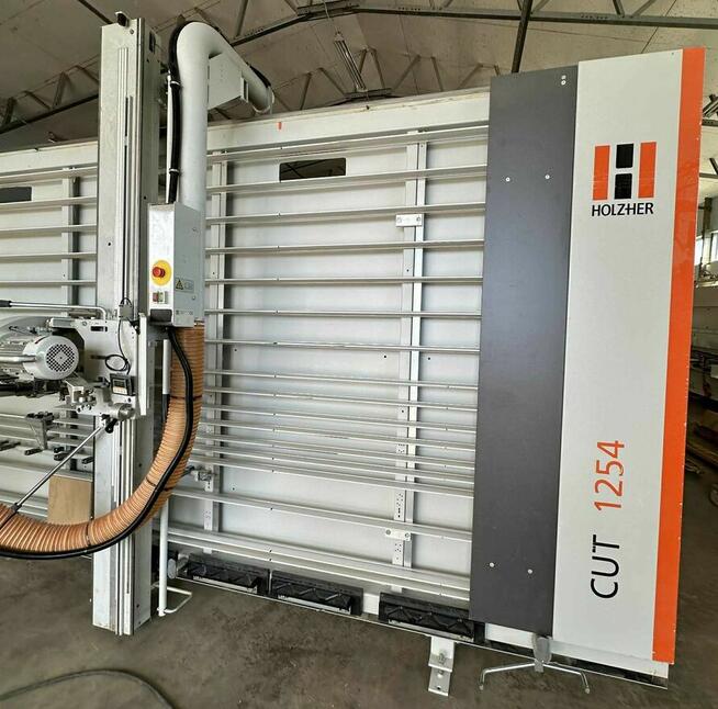 Holz-Her UT1254 - pionowa pila formatowa