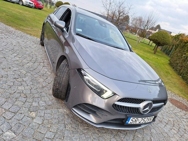 Mercedes A180d GWARANCJA AMG Multibeam Sam parkuje MBUX Asystent pasa