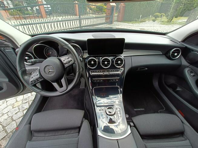 Mercedes C 180 !!!GWARANCJA!!! VAT23 bogato wyposażony disctronic asystent pasa LED