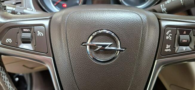 Opel Insignia 4x4 !!250 KM. !! Zobacz Opis !! W podanej cenie roczna gwarancja !!