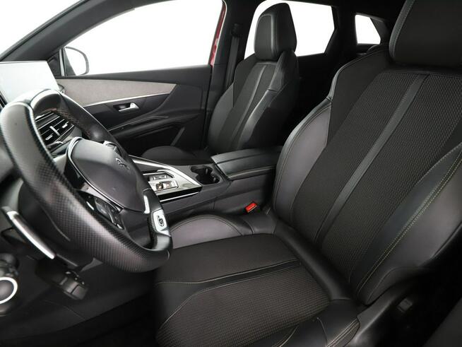 Peugeot 3008 PHEV full LED virtual cocpit półskóra navi kamery