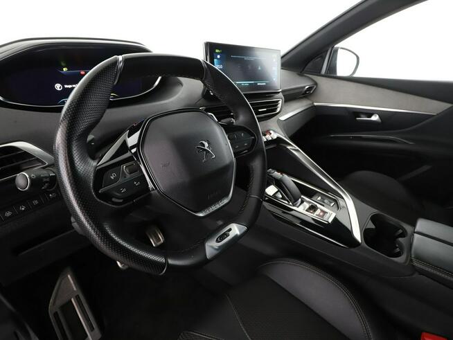 Peugeot 3008 PHEV full LED virtual cocpit półskóra navi kamery