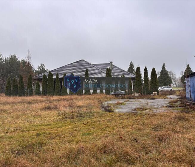 Dom z dużą działką i budynkiem pod działalność