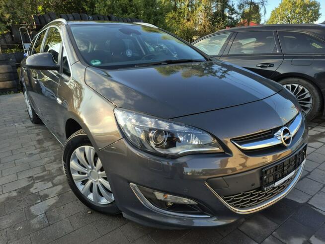 Astra 2.0 diesel 165km kamera BIXENON led NAVI serwis BEZYWPADEK 2016
