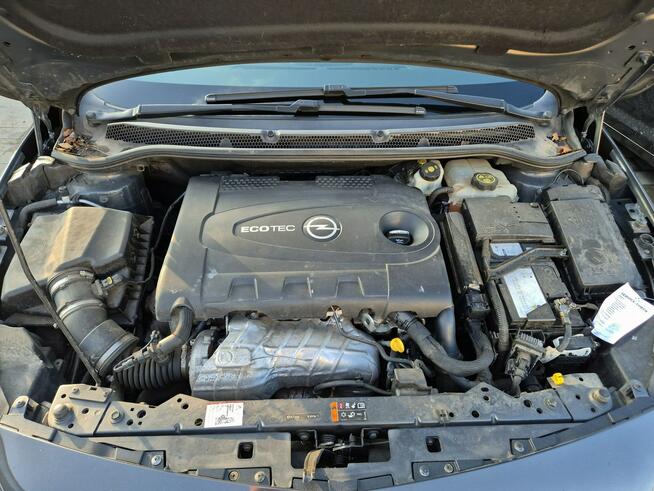 Astra 2.0 diesel 165km kamera BIXENON led NAVI serwis BEZYWPADEK 2016