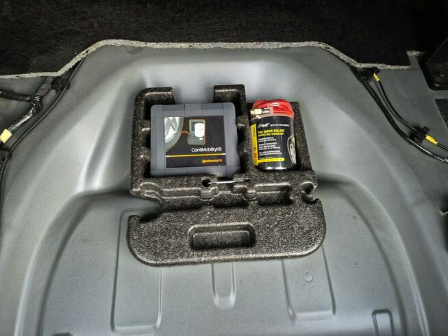 V60 2.0 D3 MOMENTUM automat 136KM NAVI pdc SERWIS bezwypadek 2013