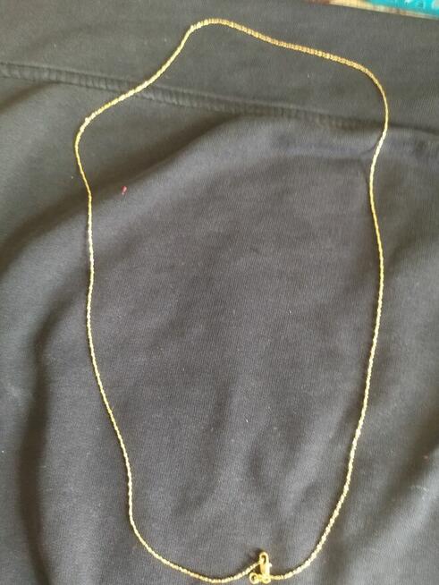 Łańcuszek damski złoty.