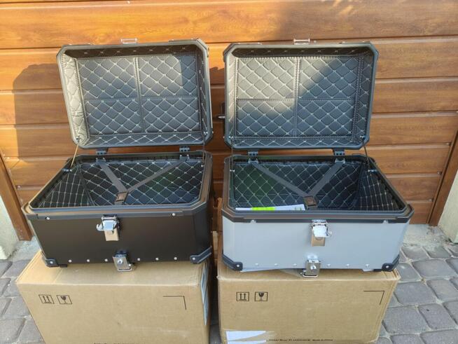 Aluminiowy Kufer motocyklowy centralny 65L na DWA kaski + PŁ
