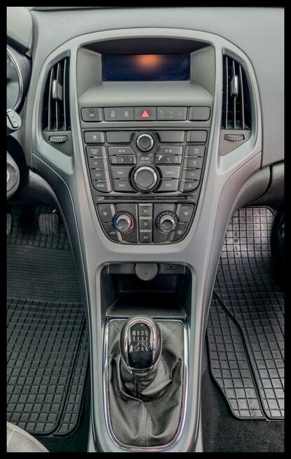 Opel Astra J 1.4 2013 Fabryczny LPG Wrocław