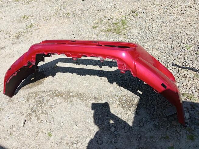 Zderzak Toyota Hilux 2016 kolor oryginalny, bez uszkodzeń