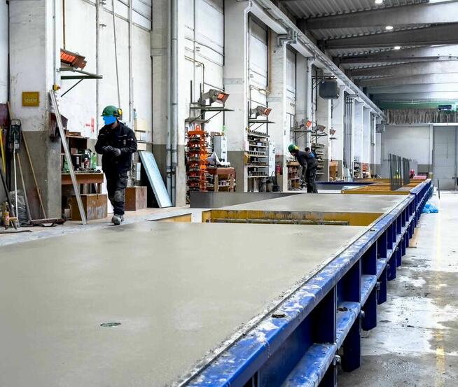 Pracownik do betoniarni