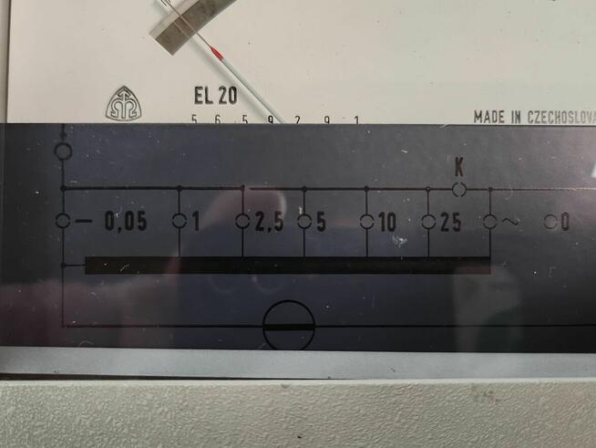 Urządzenie pomiarowe amperomierz