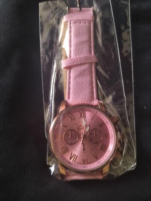 Różowy zegarek damski nowy.