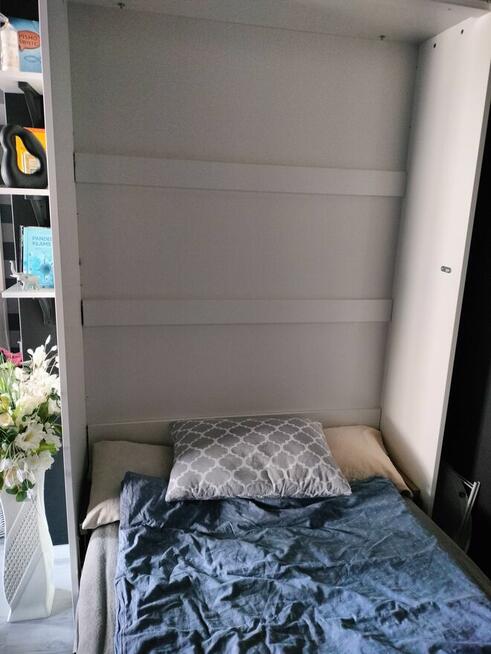 Sprzedam półkotapczan pionowy biały