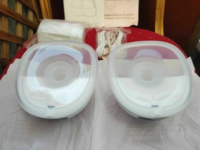 Elektryczny laktator NCVI do karmienia piersią muszlowy