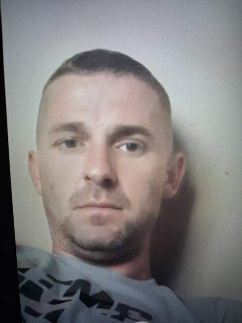 Czy na tej stronie idzie poznać kobietę normalna?