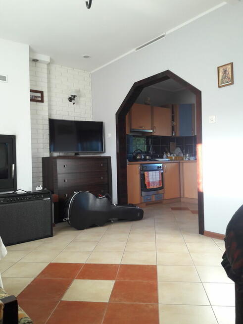 Sprzedam działkę z domkiem i garażem