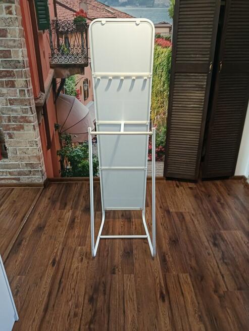 Lustro stojące metalowe z wieszakiem Ikea