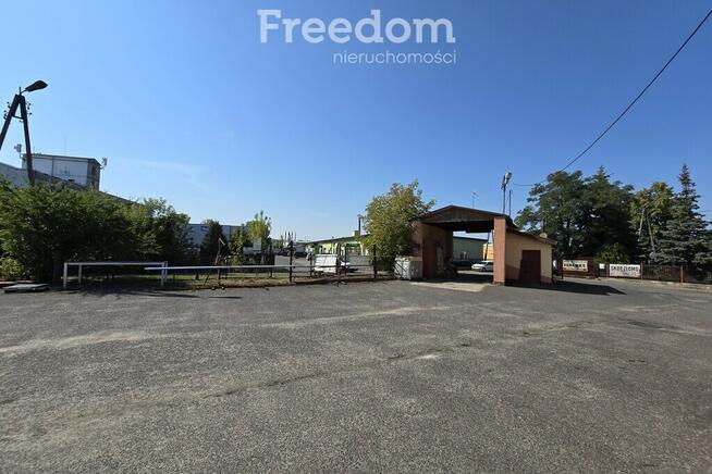 Działka na sprzedaż z przeznaczeniem komercyjnym