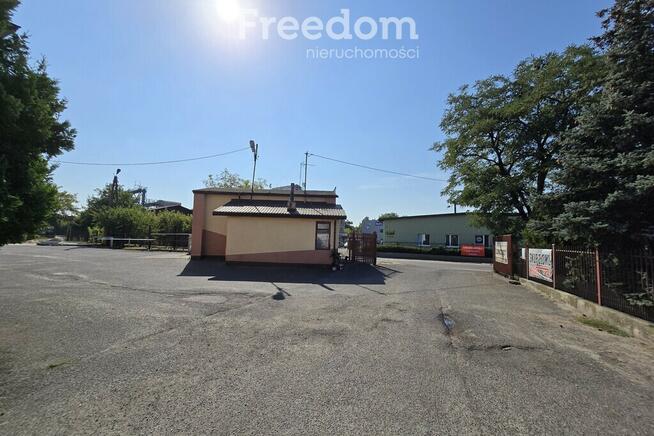 Działka na sprzedaż z przeznaczeniem komercyjnym