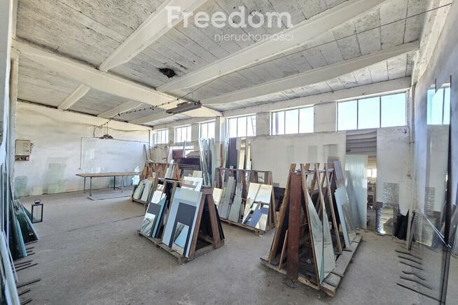 Działka na sprzedaż z przeznaczeniem komercyjnym