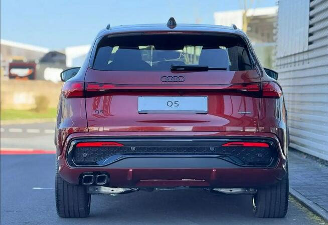 Audi Q5 TDI Quattro (204 KM) Dostępne różne opcje kolorów i wyposażenia!