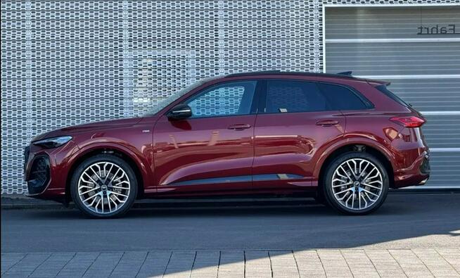 Audi Q5 TDI Quattro (204 KM) Dostępne różne opcje kolorów i wyposażenia!