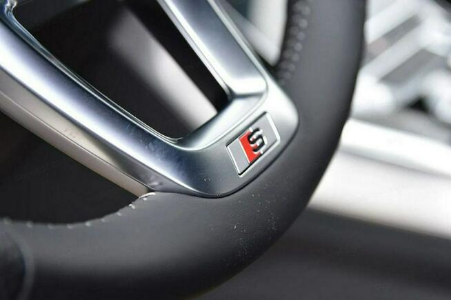 Audi Q8 45 TDI quattro 231 KM, gotowy do odbioru, Rabat 93 600 zł