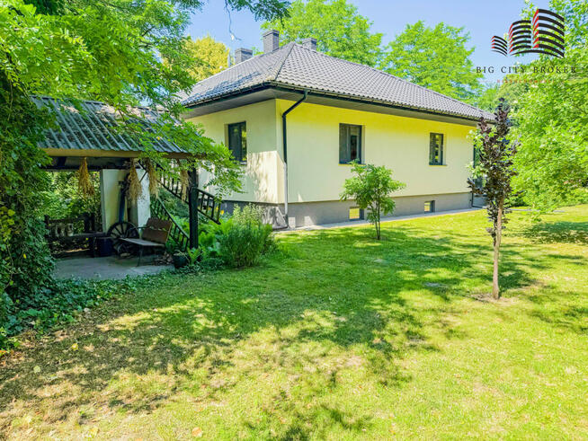 Dom Łąkoć gm. Kurów,