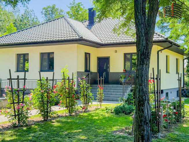 Dom Łąkoć gm. Kurów,